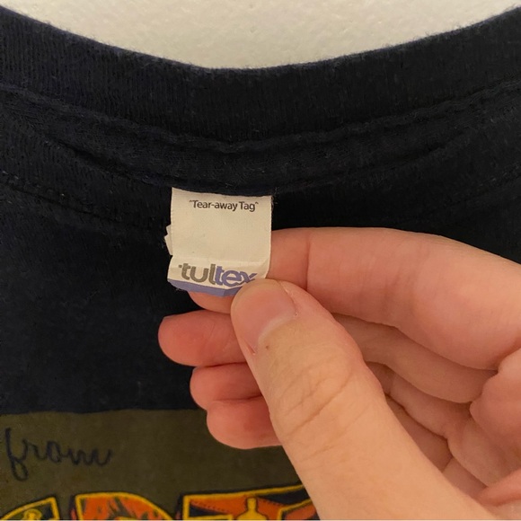 2 Veronica Mars T-shirts - Picture 10 of 12